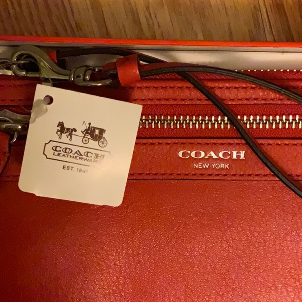 Pristine Coach wristlet wallet